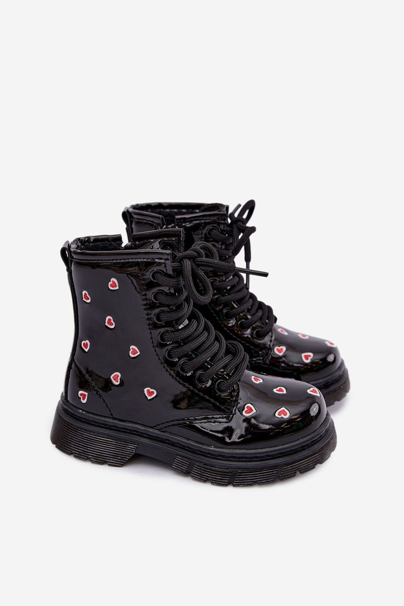 Lackierte gefütterte Stiefelette mit Herzchen