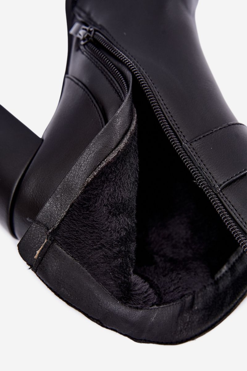 Gefütterte Stiefelette mit Blockabsatz und Zierde, schwarz