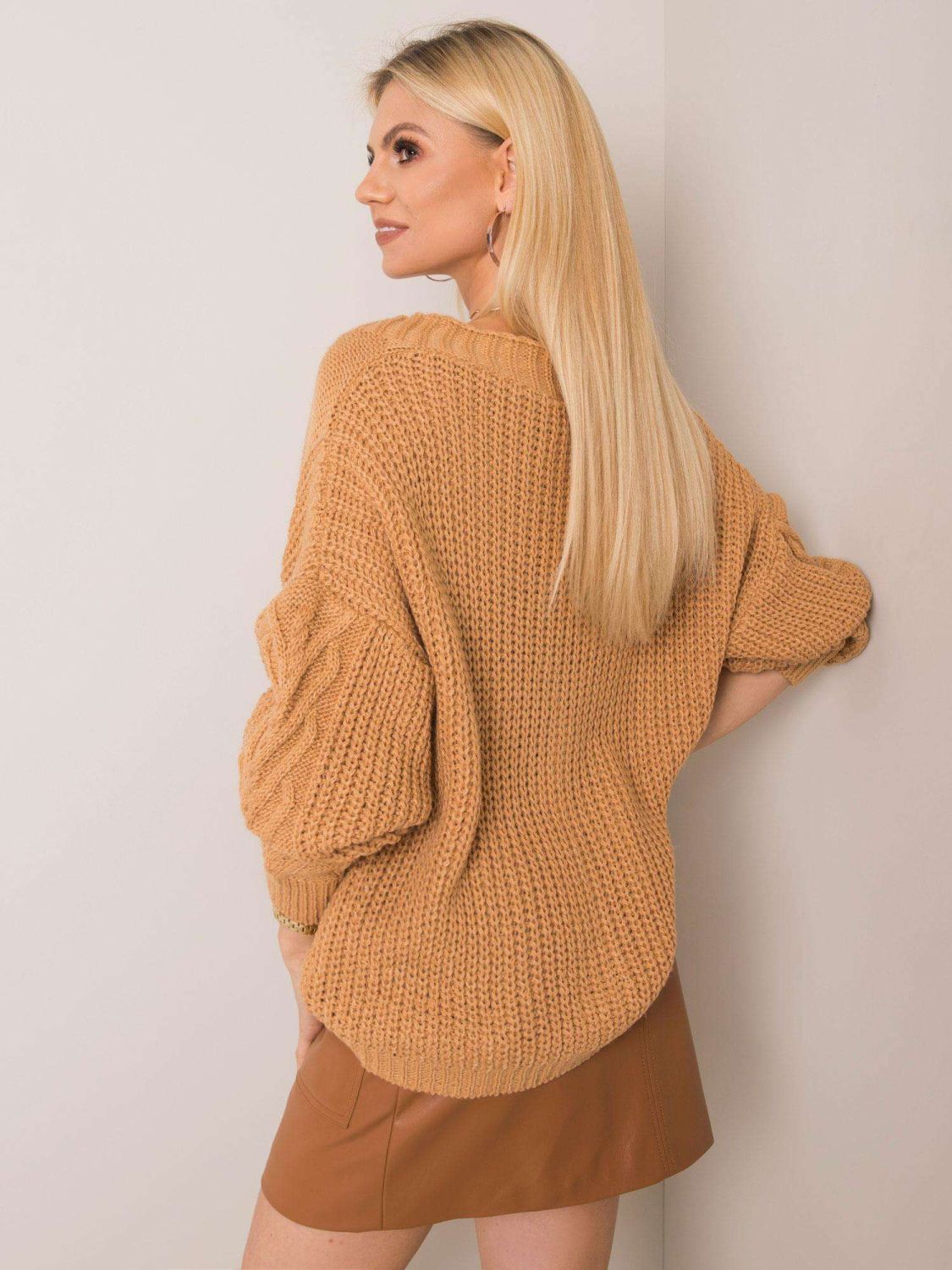 Camelfarbener Oversize-Pullover OCH BELLA