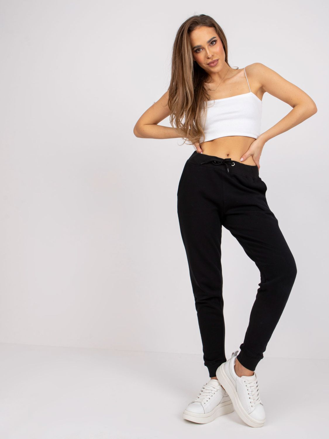 Stylische schwarze Jogginghosen