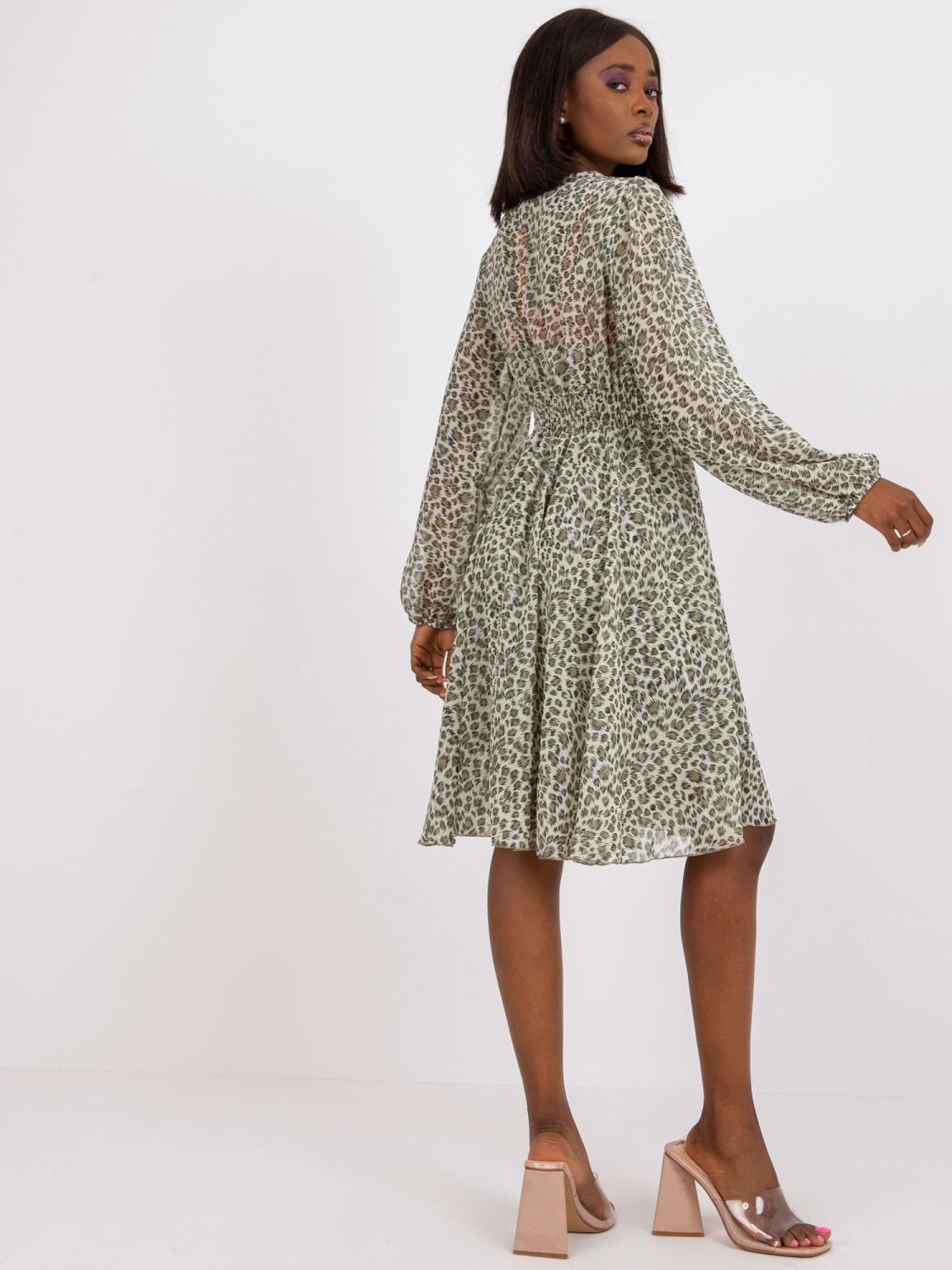 Ausgestellte khaki Kleid mit Tierdruck