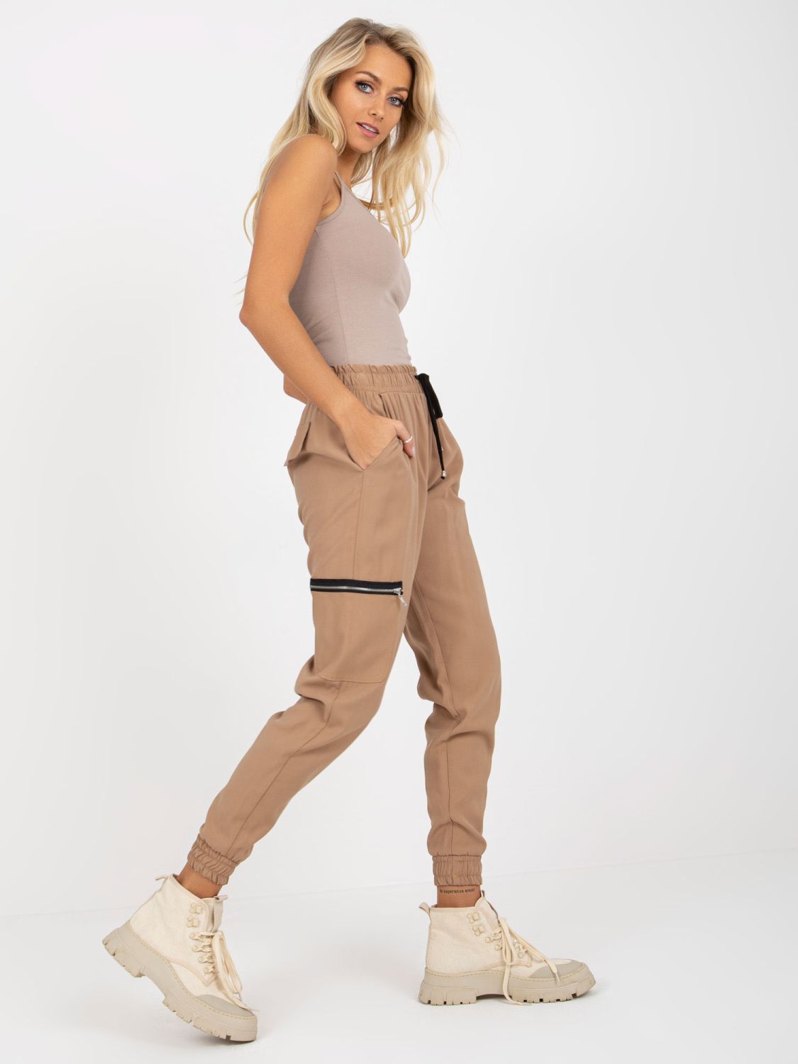 Beige Cargo Jogginghose mit Taschen ZULUNA
