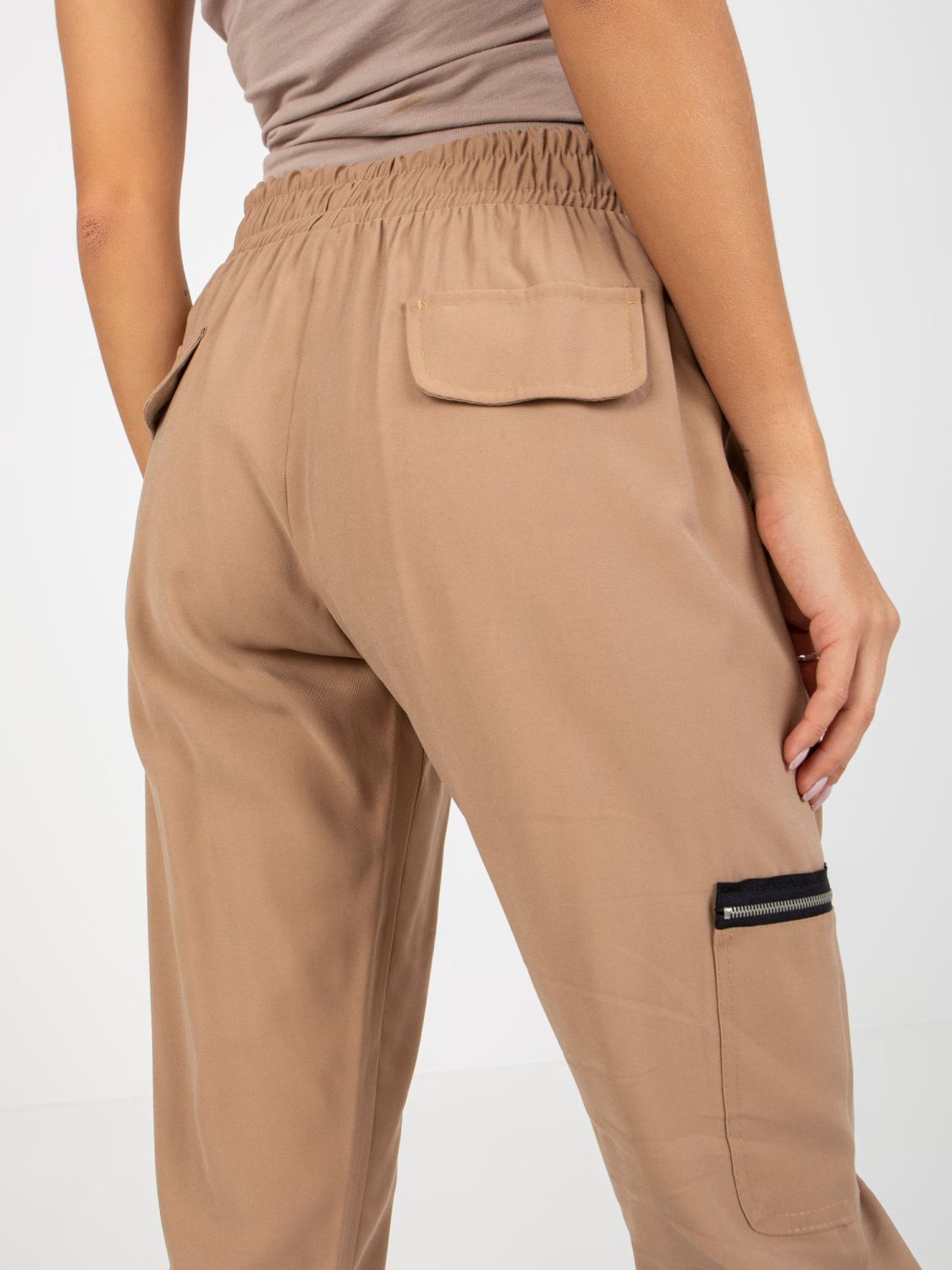 Beige Cargo Jogginghose mit Taschen ZULUNA