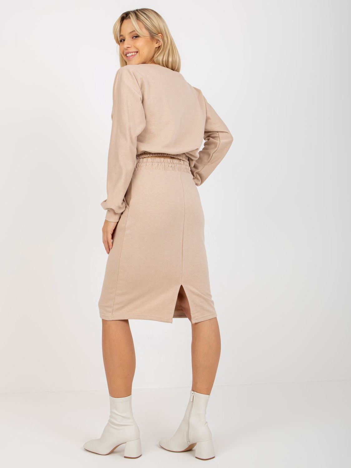 Beiger Casual Komplett mit kurzer Bluse