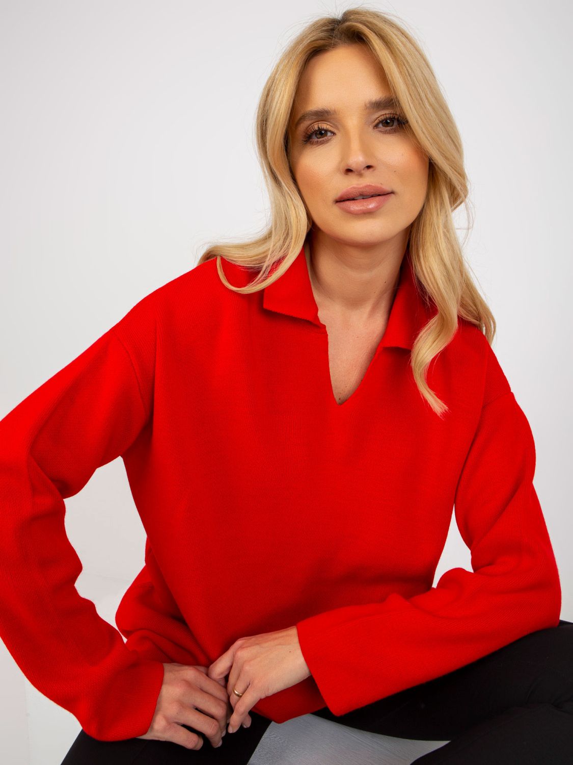 Roter langer Oversize-Pullover mit Kragen RUE PARIS