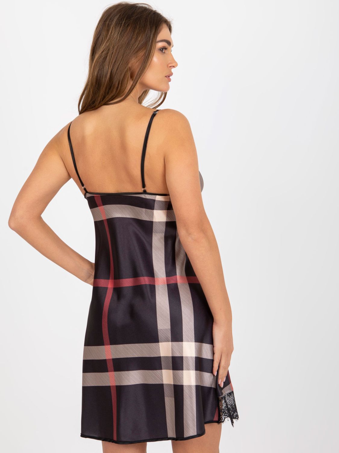 Schwarzes kurzes Nachthemd mit Trägern