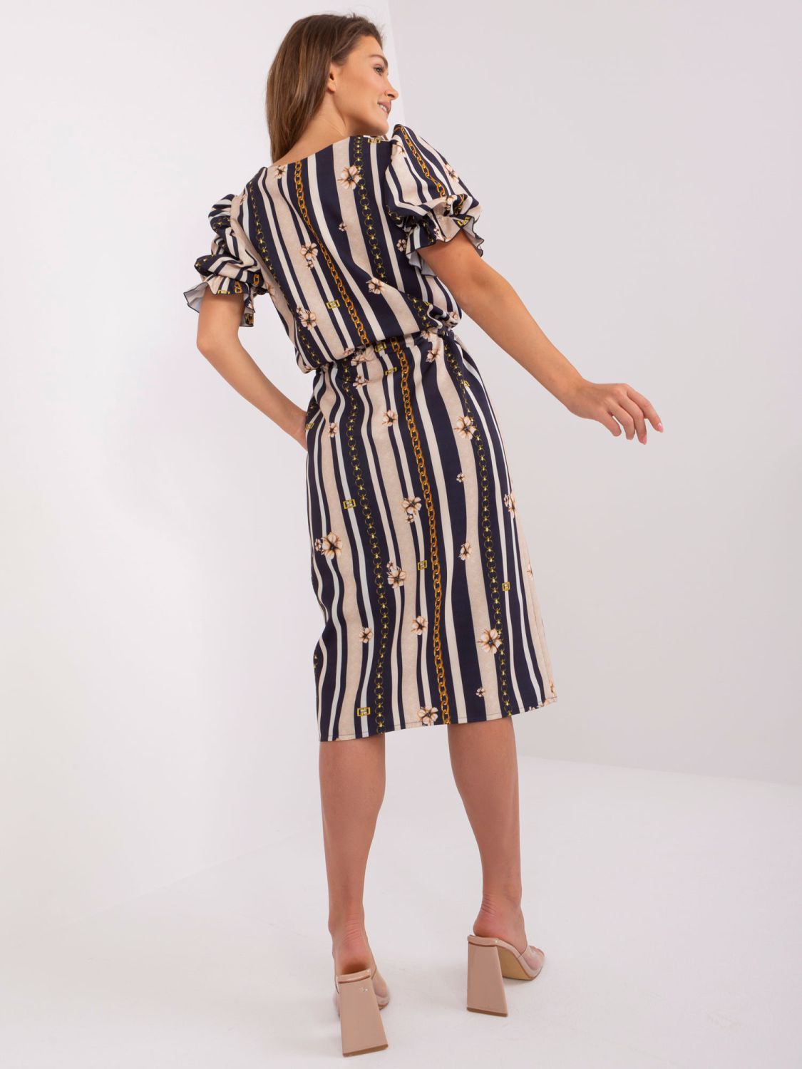 Blaue Kleid mit Druck und Puffärmeln