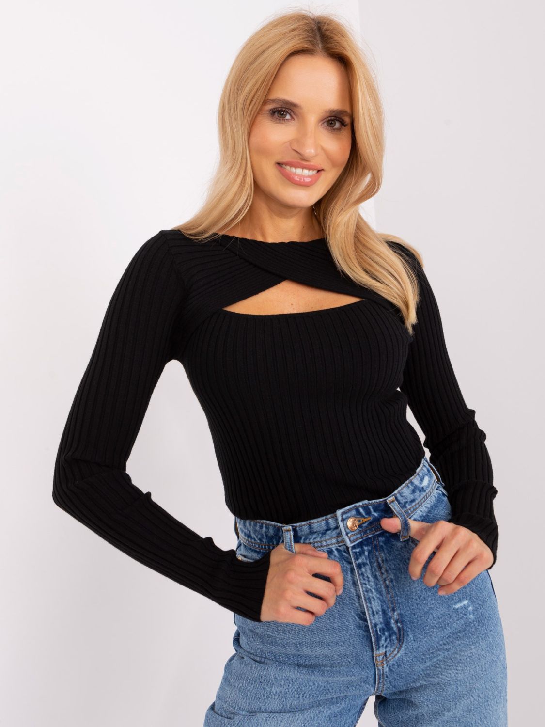 Schwarzer figurbetonter Pullover mit Streifen