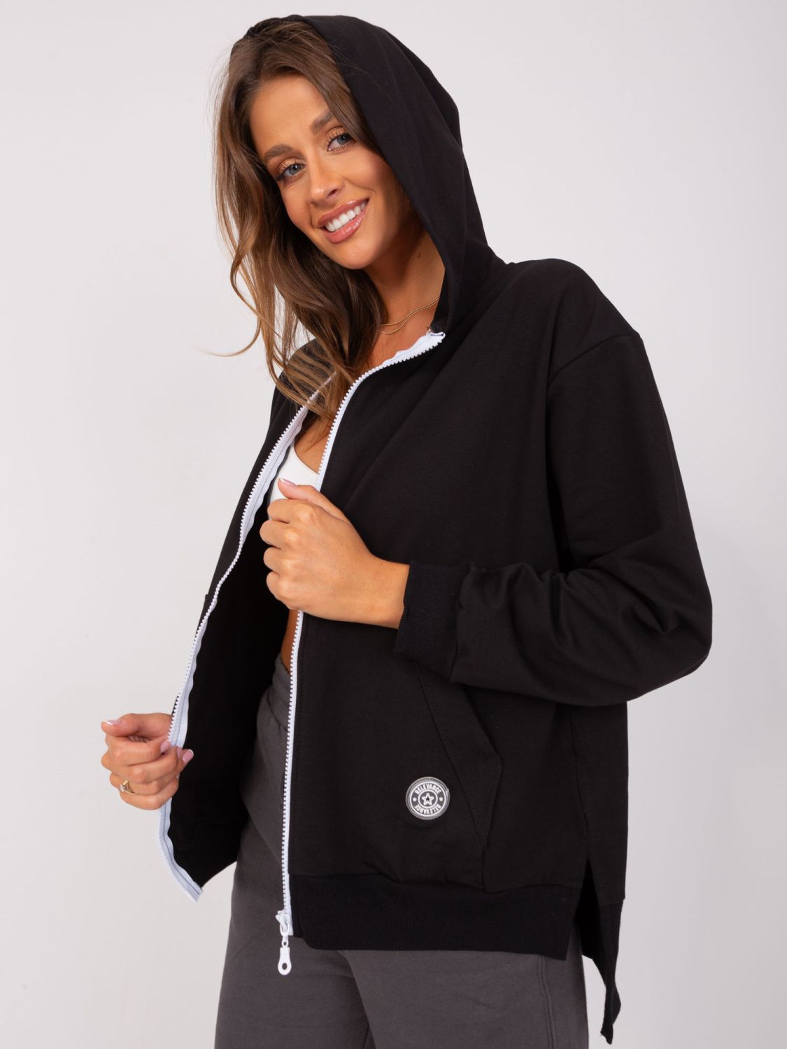 Schwarze asymmetrische Sweatjacke