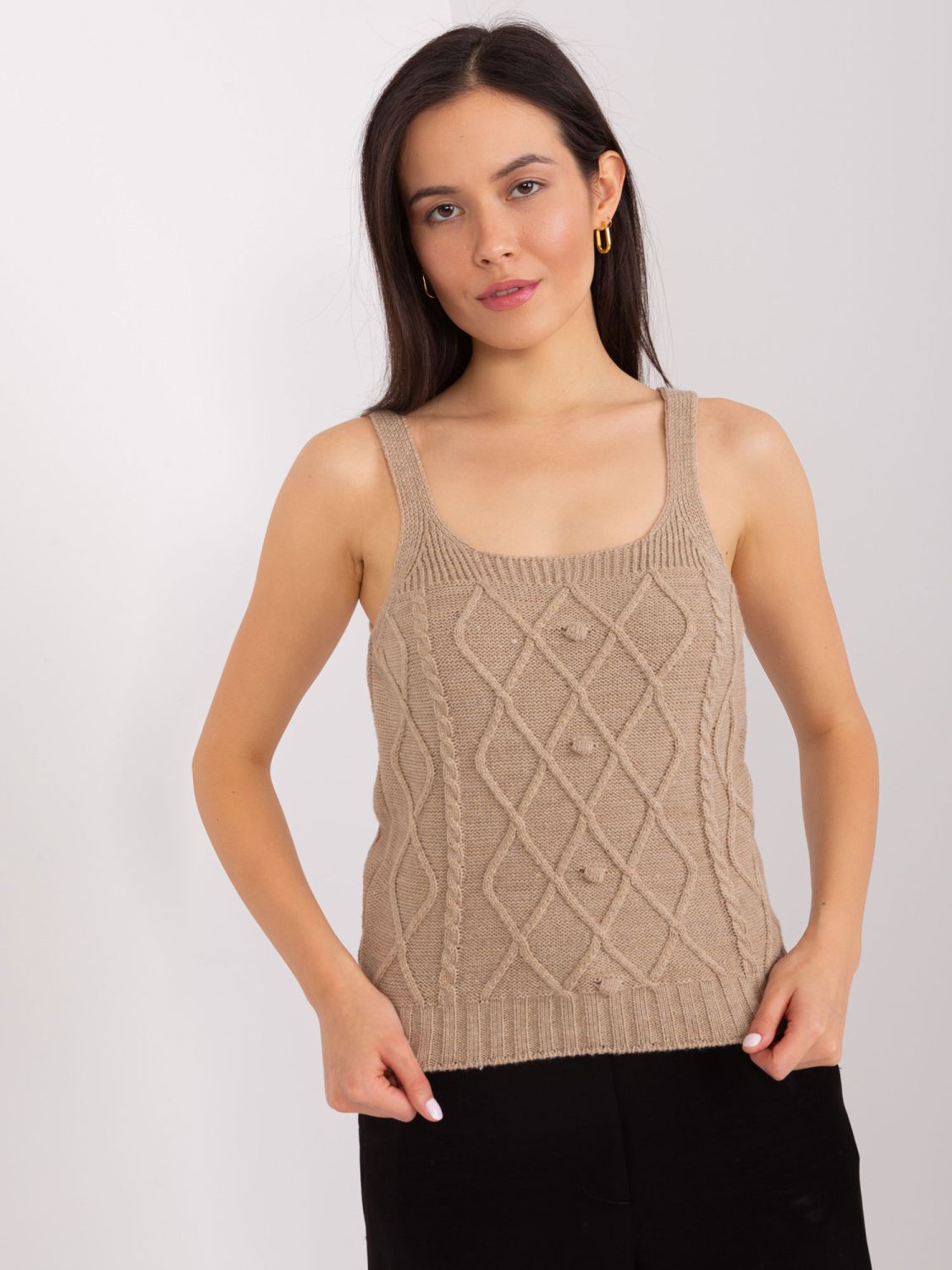 Beiger Komplett mit kurzem Cardigan