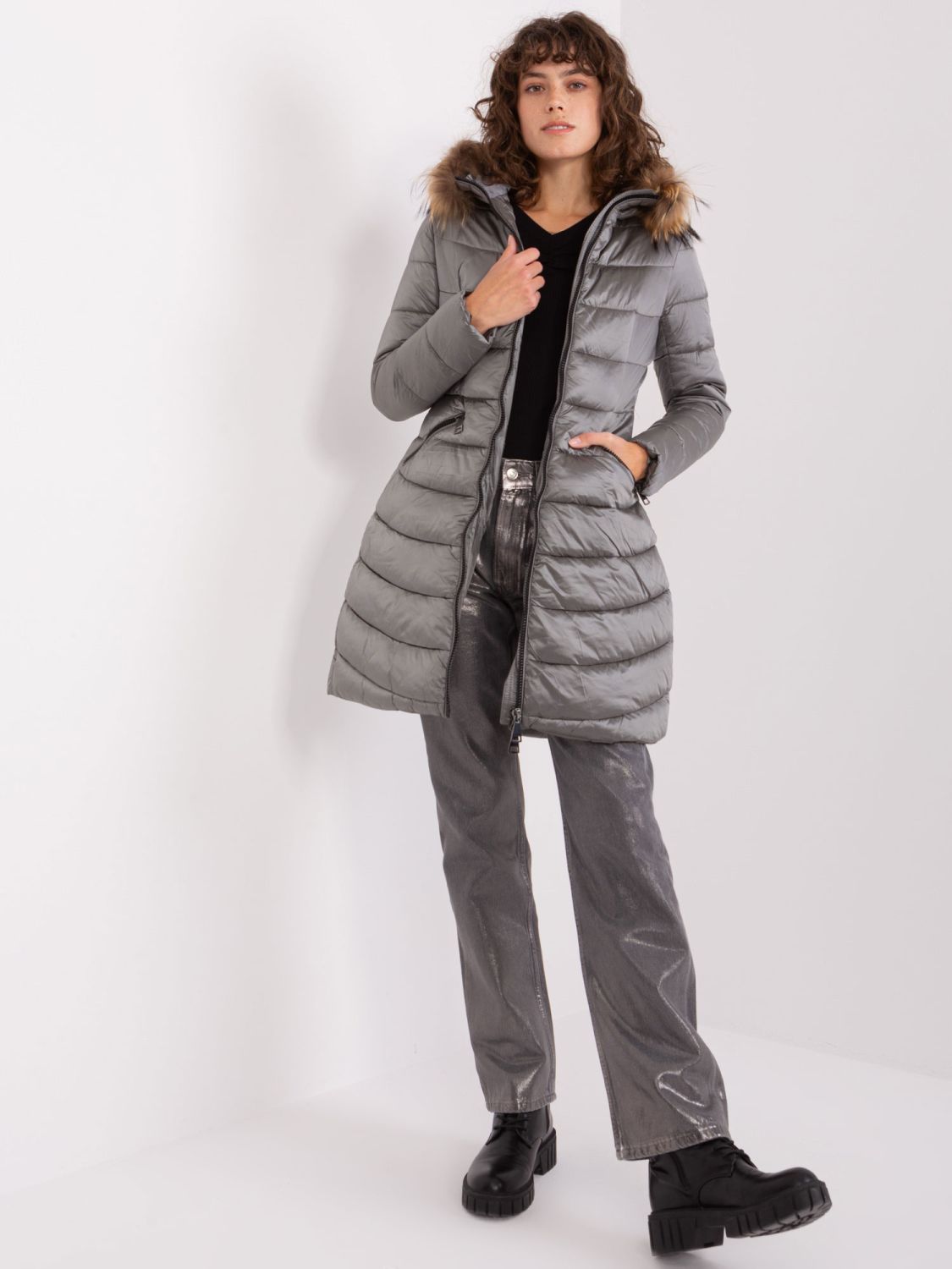 Dunkelgraue Winter Steppjacke