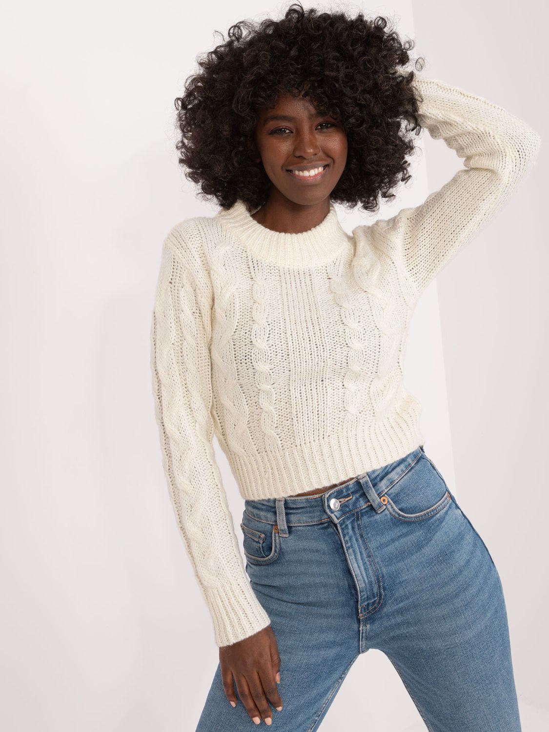 Eleganter ecru Pullover mit langen Ärmeln