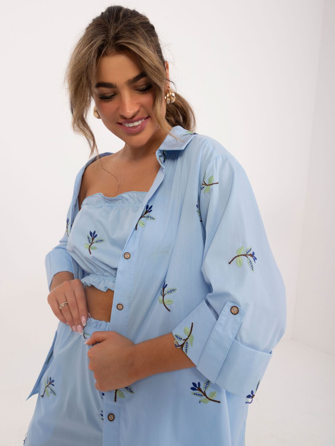 Stylisches Set in hellem Blau