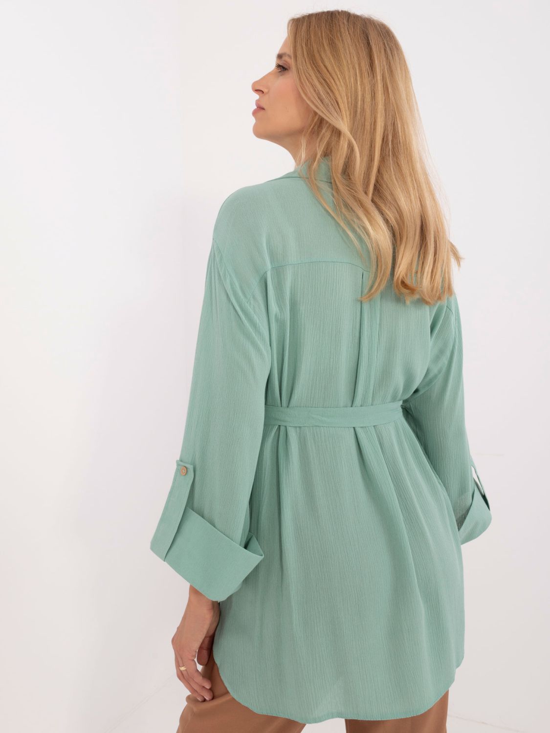 Bequeme pistazienfarbene Bluse mit 3/4-Ärmeln