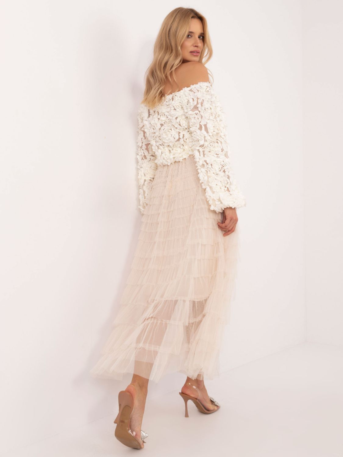 Eleganter beiger Midirock