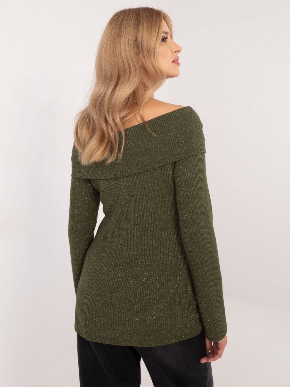Eleganter khaki Pullover mit langen Ärmeln