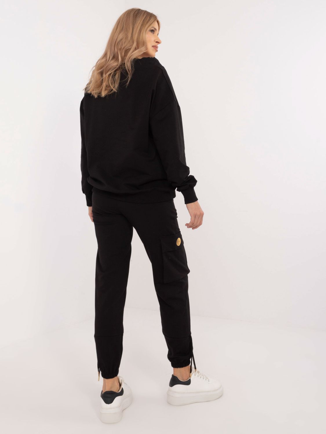 Stylisches schwarzes Set