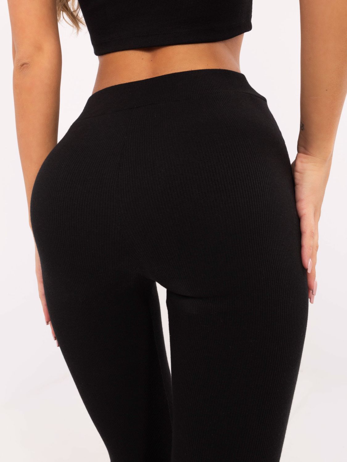 Stylisches schwarzes Set