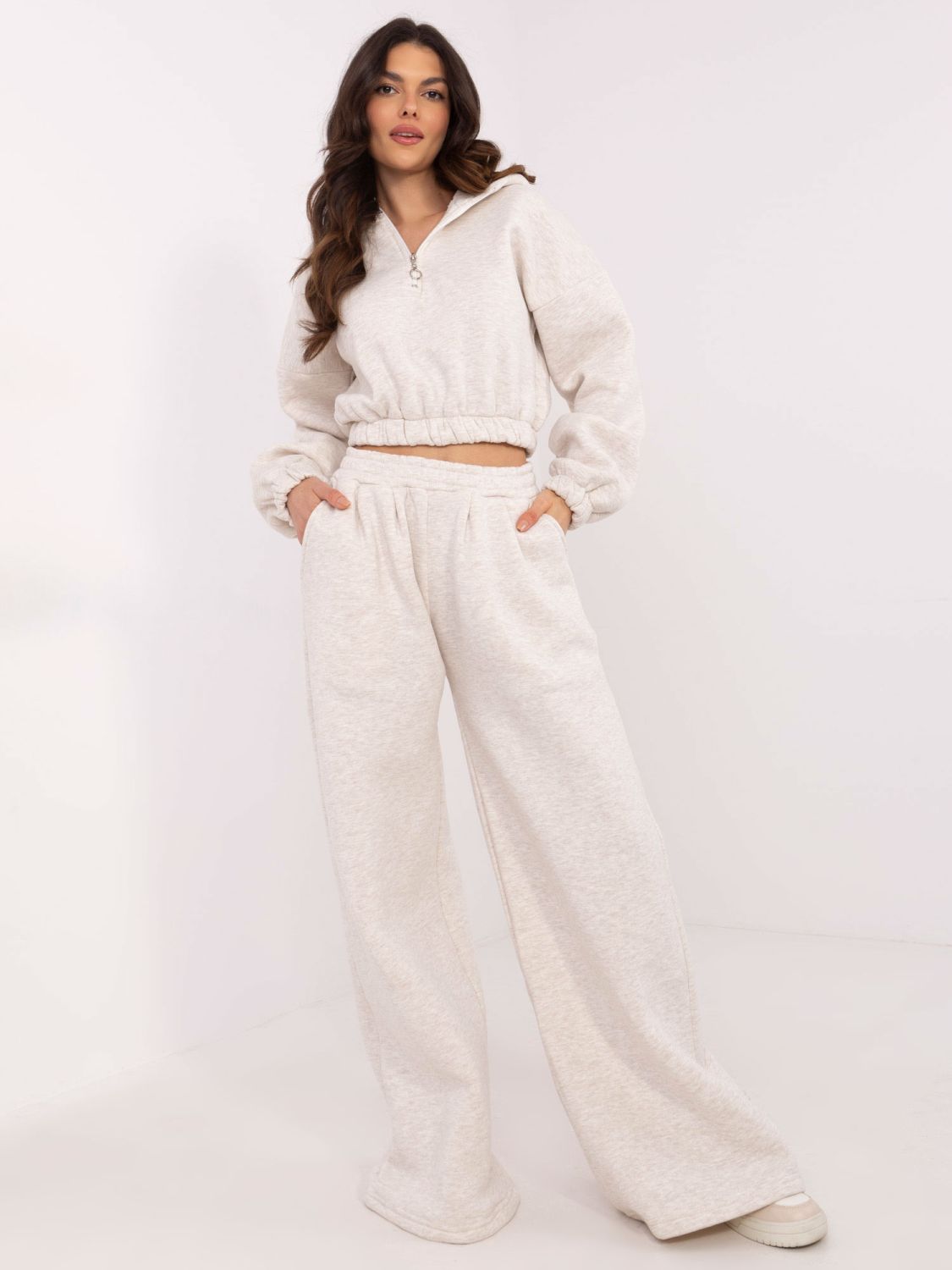 Stylisches Set in hellem Beige