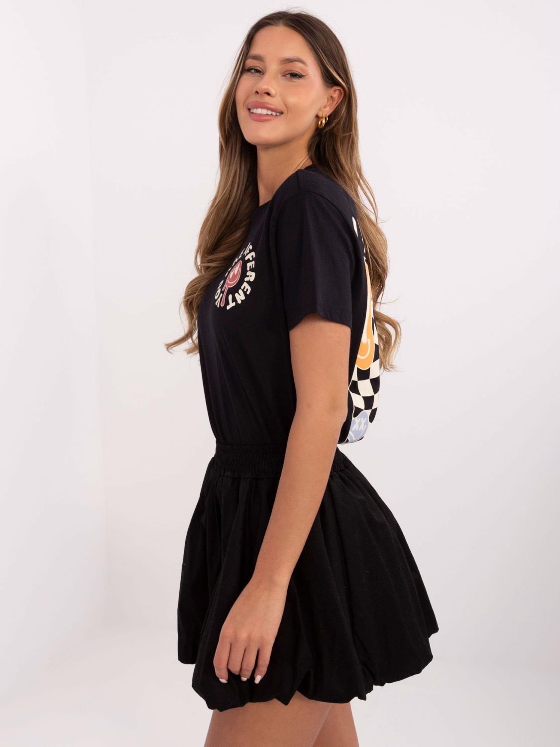 Stylisches graues T-Shirt mit kurzen Ärmeln