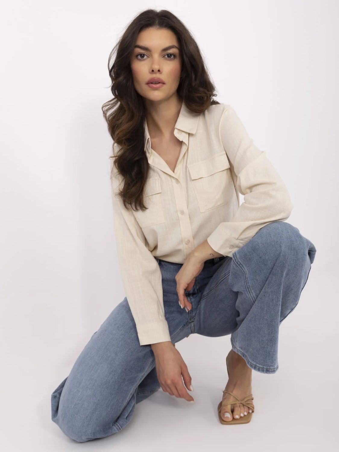 Beige klassische Bluse mit langen Ärmeln