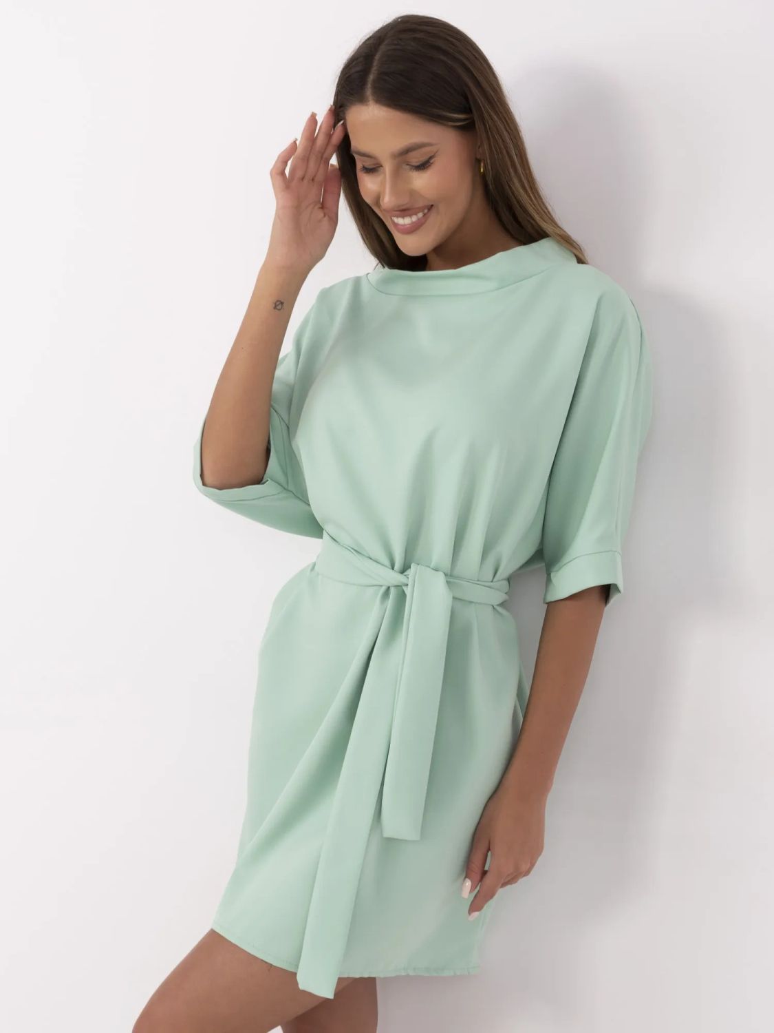 Elegantes Mini-Kleid in Pistazienfarbe