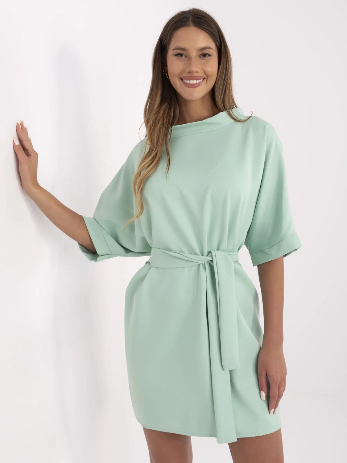 Elegantes Mini-Kleid in Pistazienfarbe