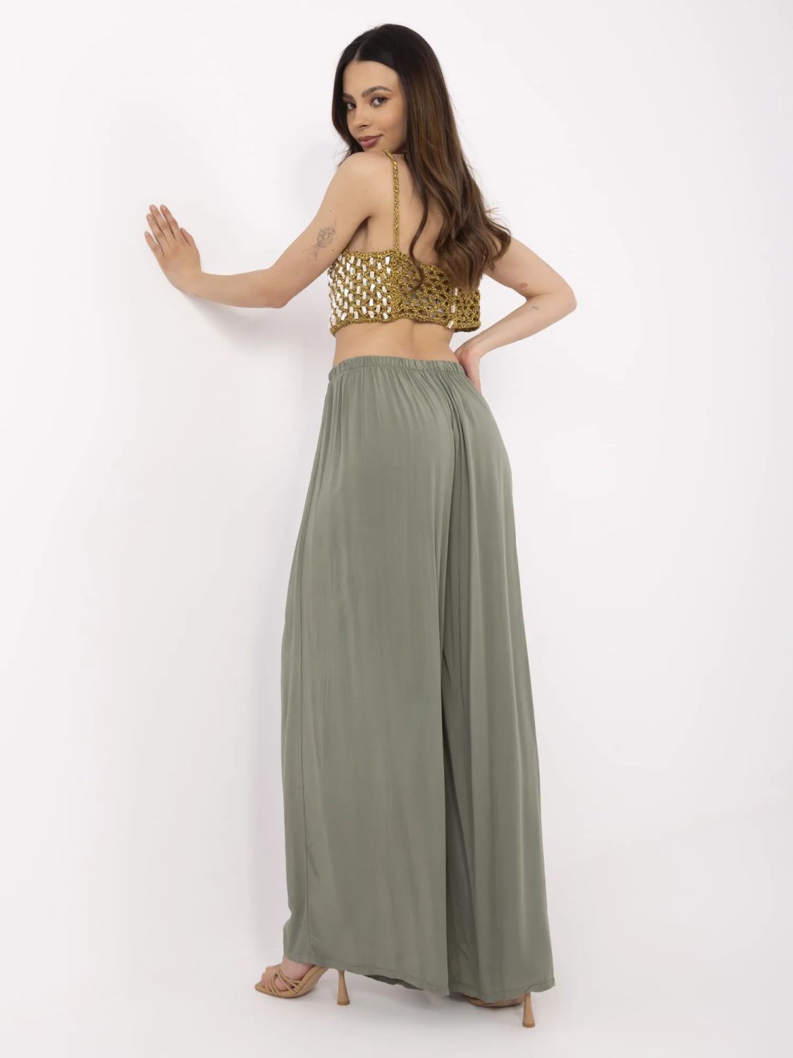 Stylische khaki Hose mit hohem Bund