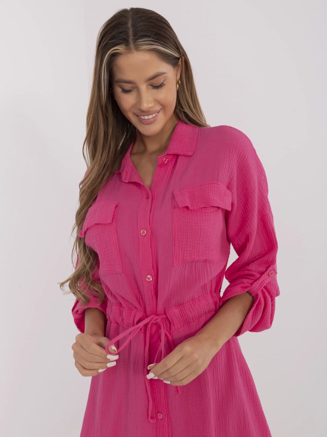 Stilvolles Midi-Kleid mit langen Ärmeln