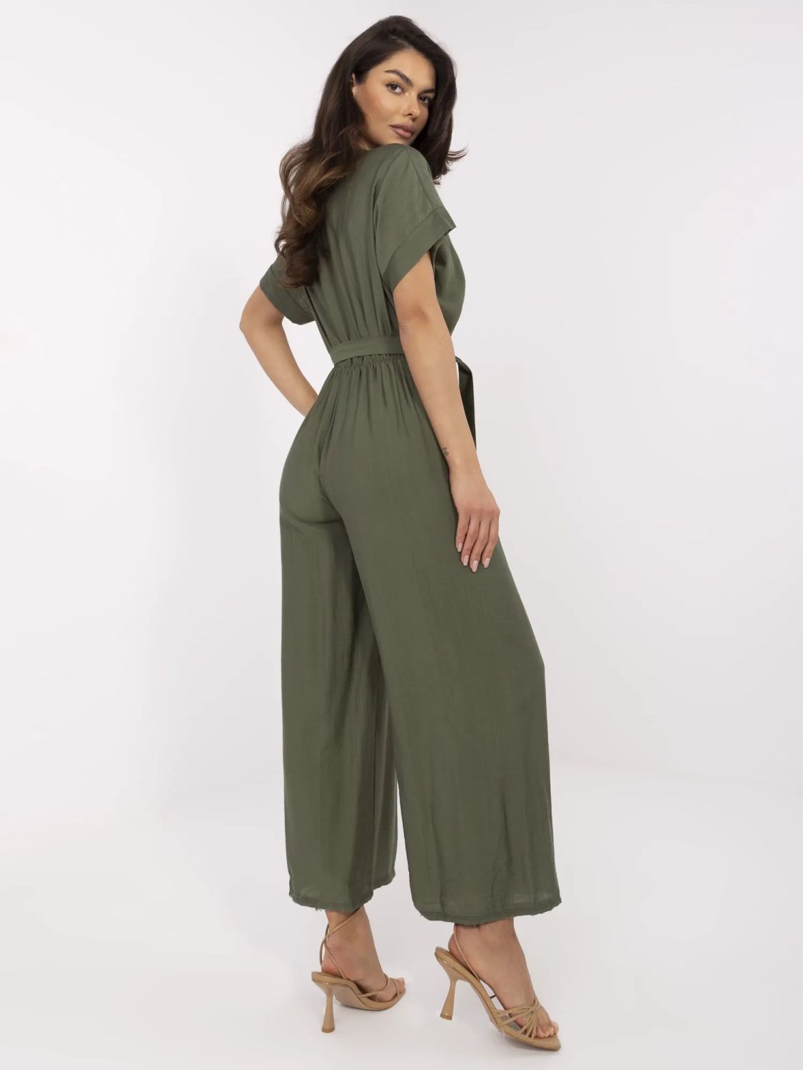 Stylischer khaki Overall mit kurzen Ärmeln