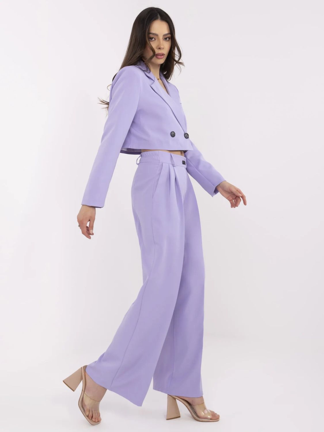 Eleganter Anzug in hellem Lila