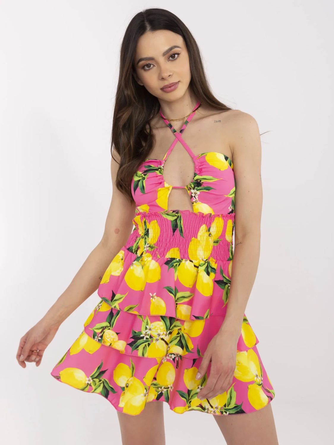 Rosa ausgestellte Kleid