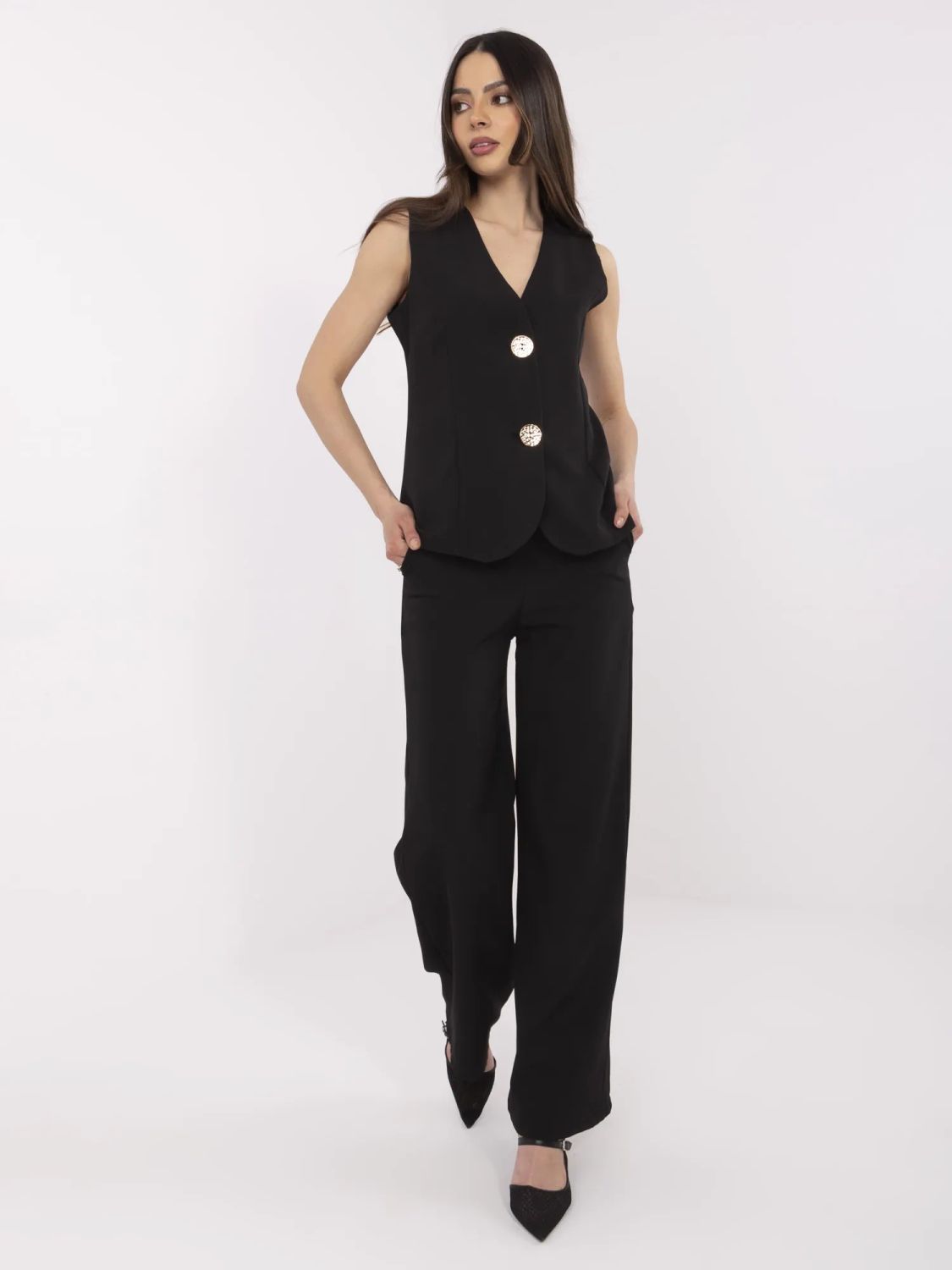 Eleganter Komplettanzug mit Weste und weiten Hosen