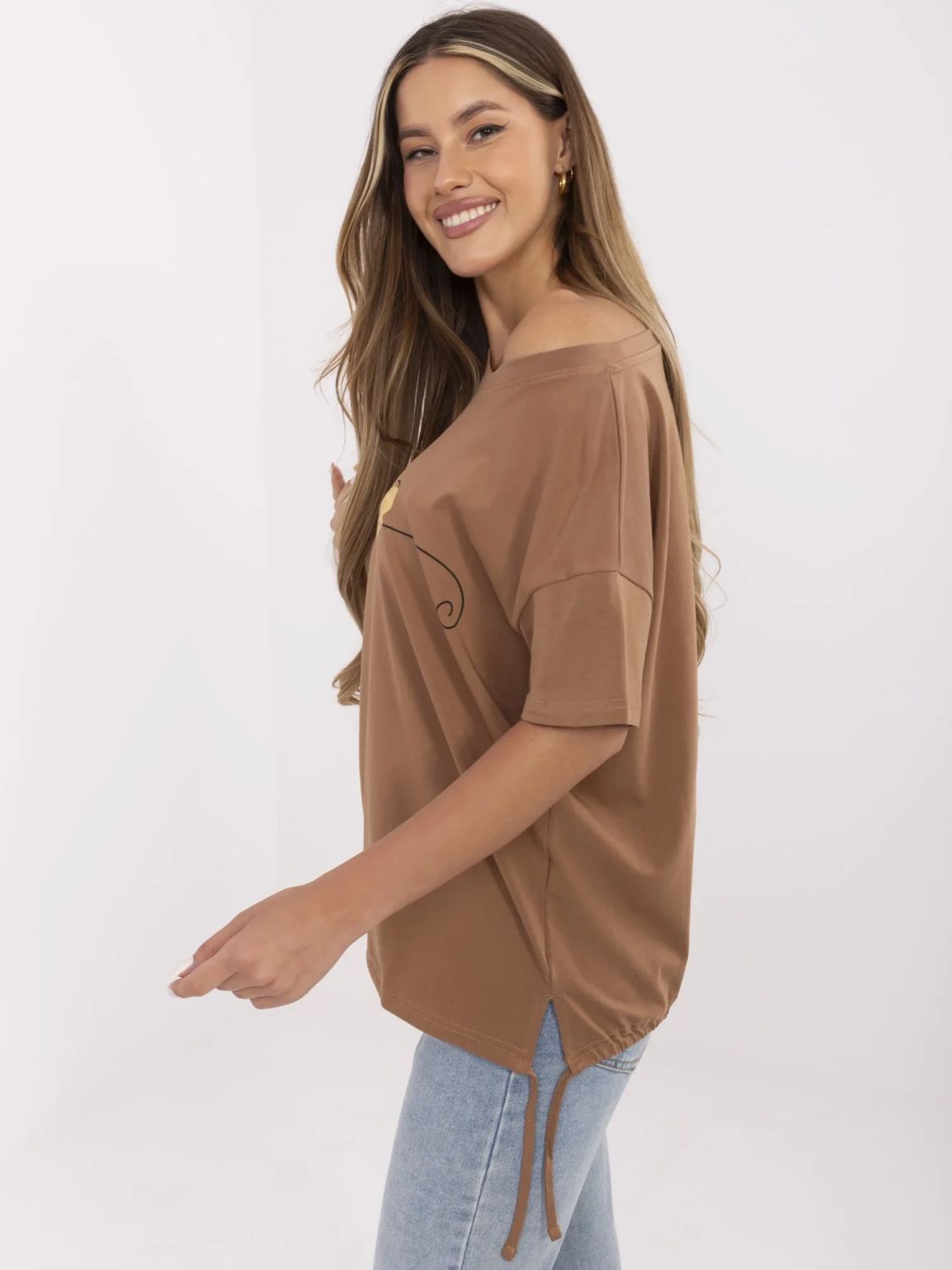 Stylisches T-Shirt mit kurzen Ärmeln in Beige