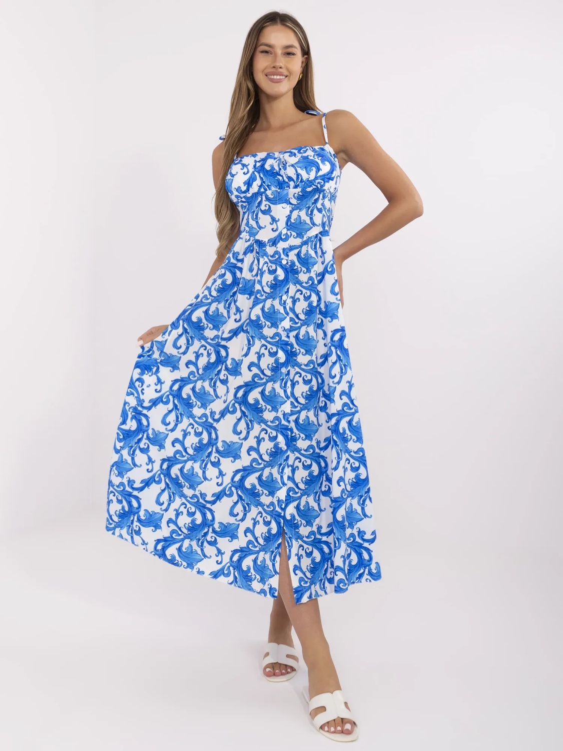 Weiß-blaue ausgestellte Kleid