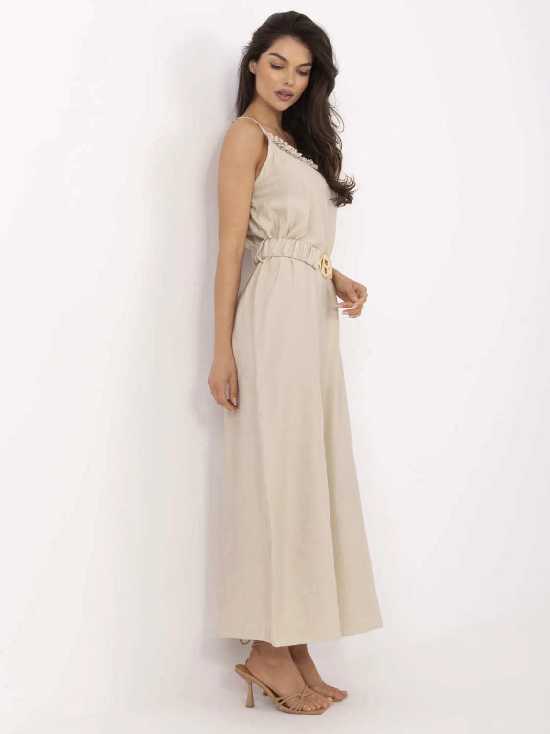 Beige Maxikleid mit Gürtel