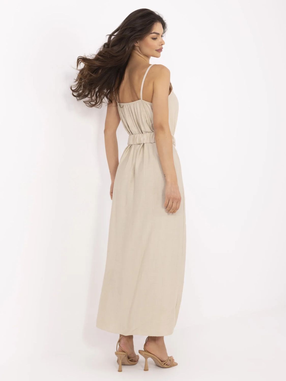 Beige Maxikleid mit Gürtel