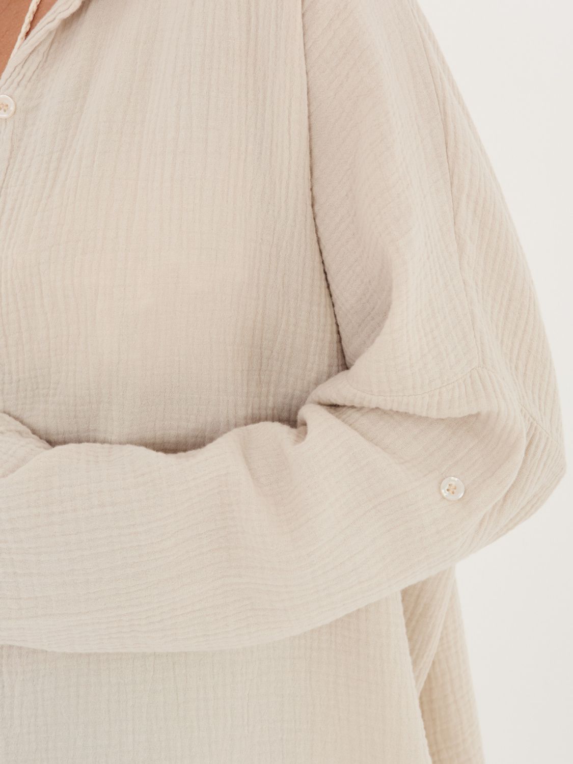 Beiges Baumwollhemd mit Kragen