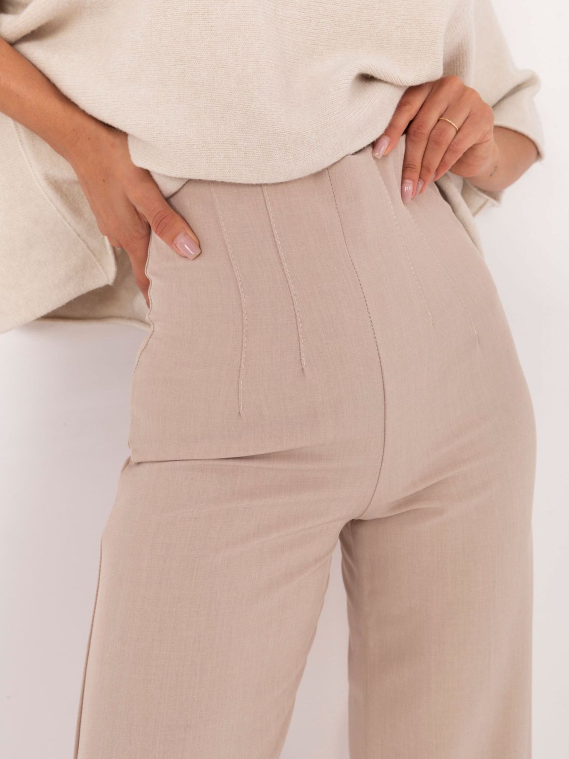 Elegante beige Hose