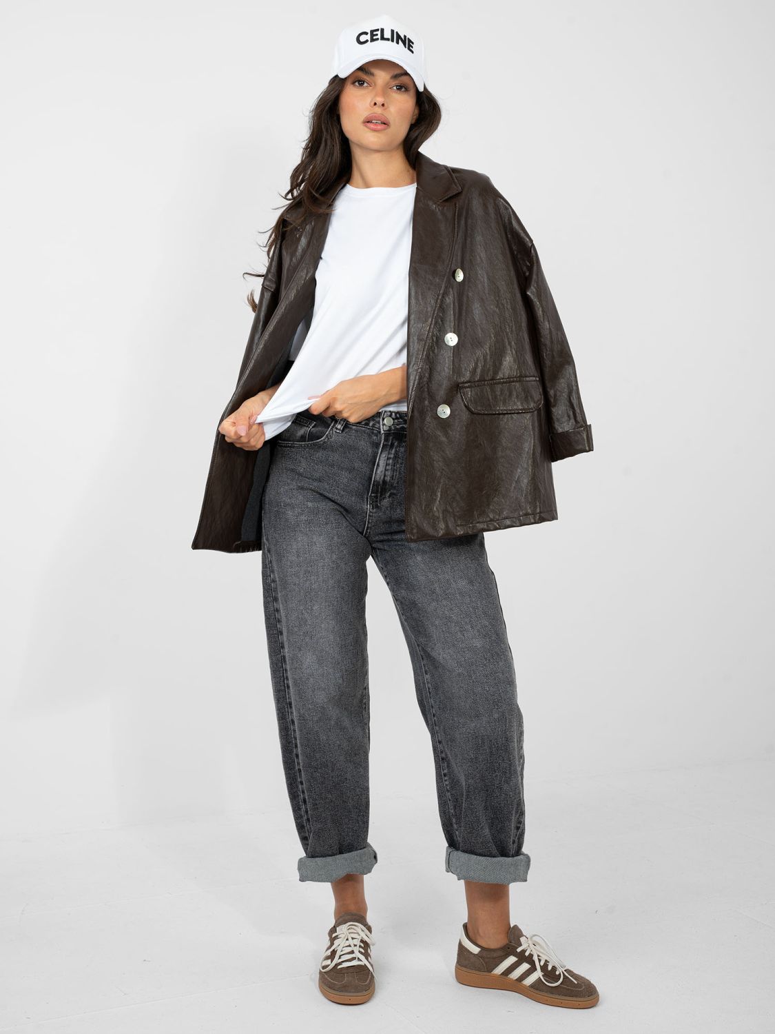 Weißes Baumwoll-T-Shirt mit kurzem Ärmel