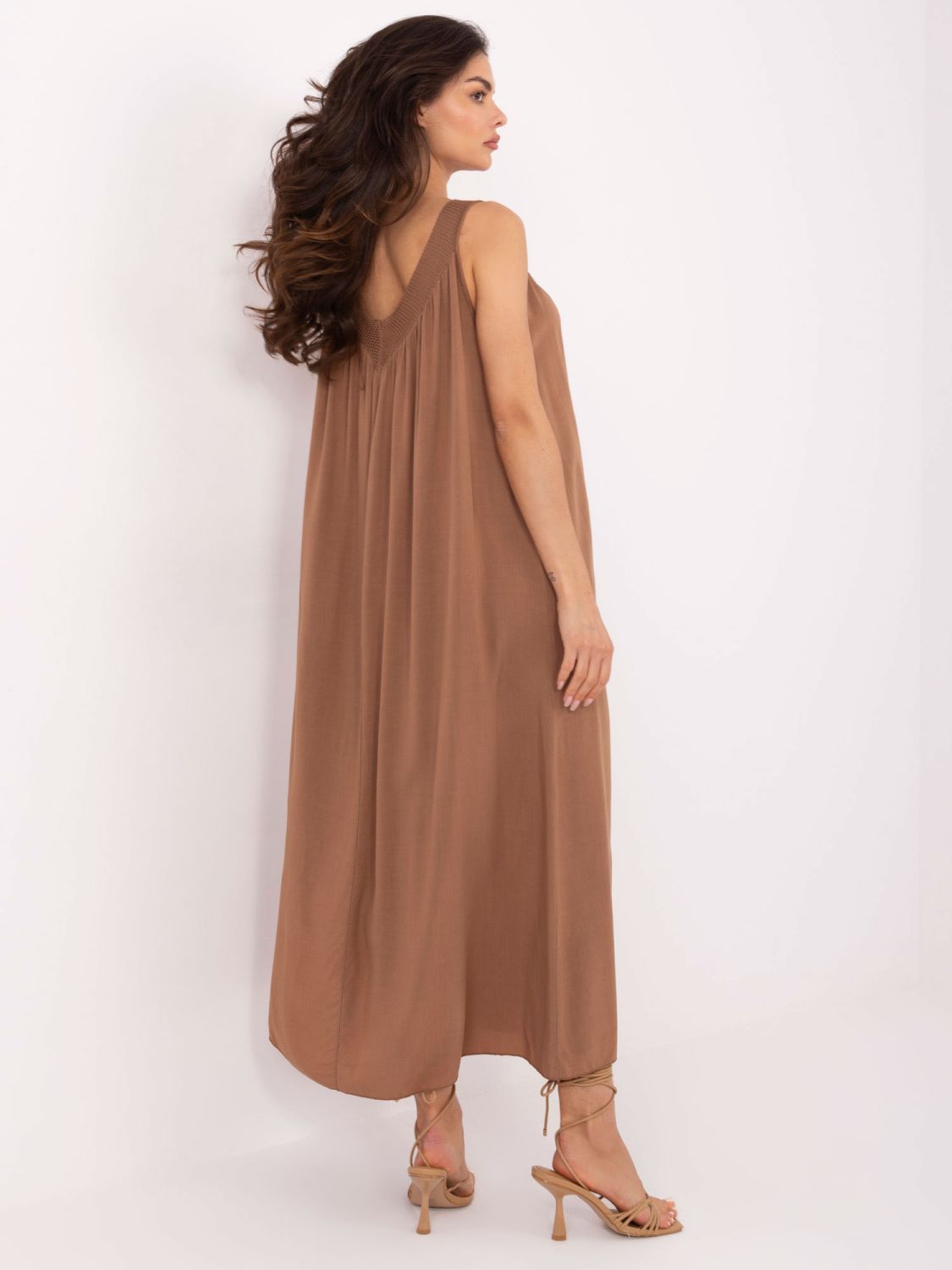 Braunes Oversize Kleid mit V-Ausschnitt