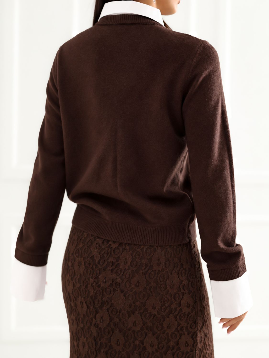 Eleganter brauner Polo-Pullover
