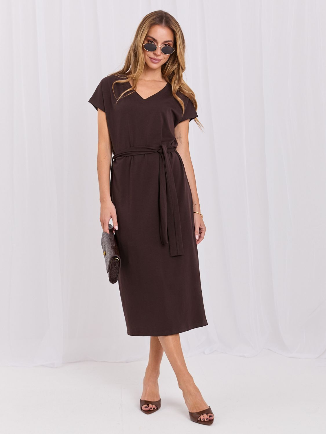 Braunes Midi-Kleid mit Gürtel