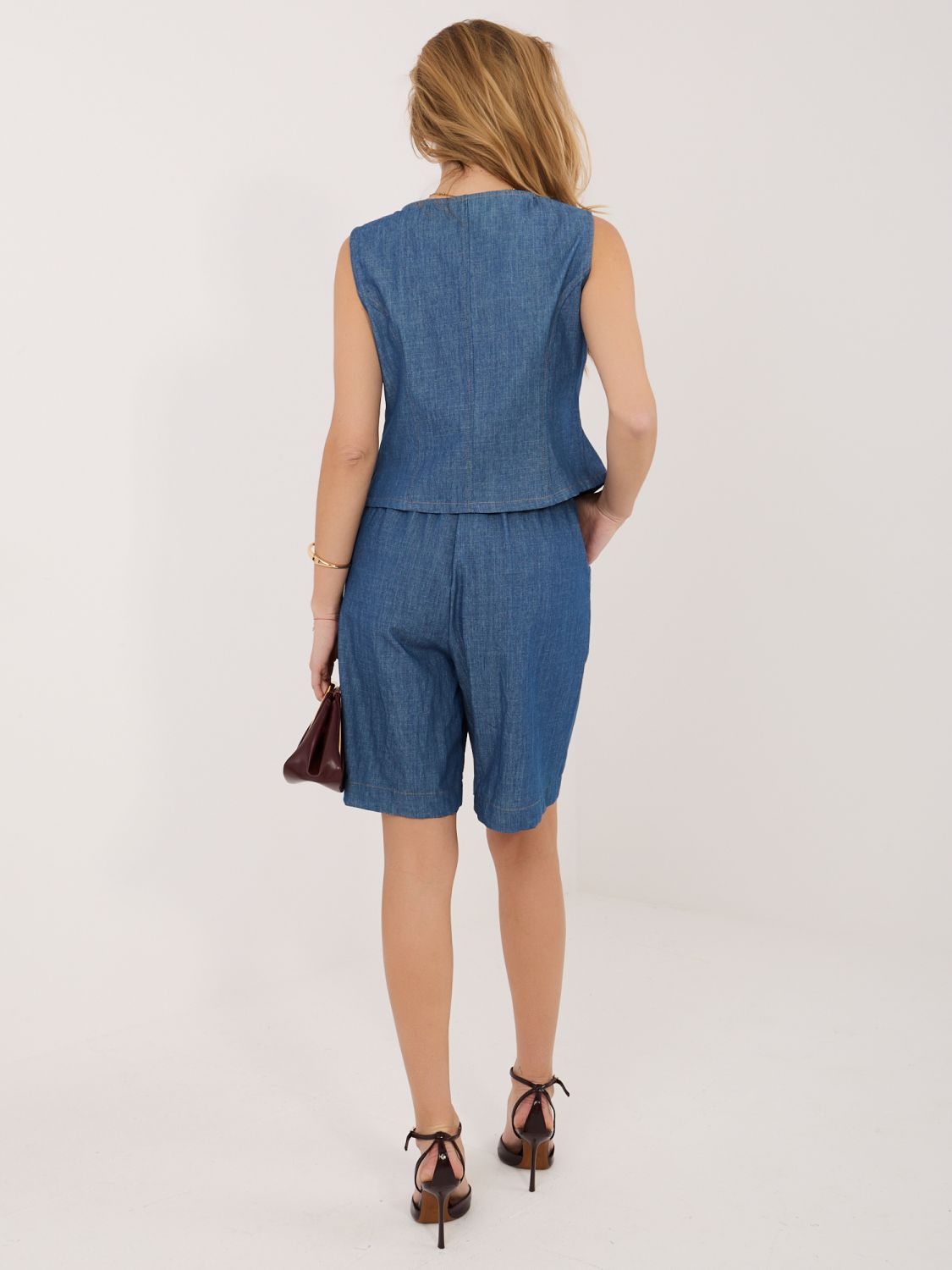 Blaues Set mit Weste und Hose