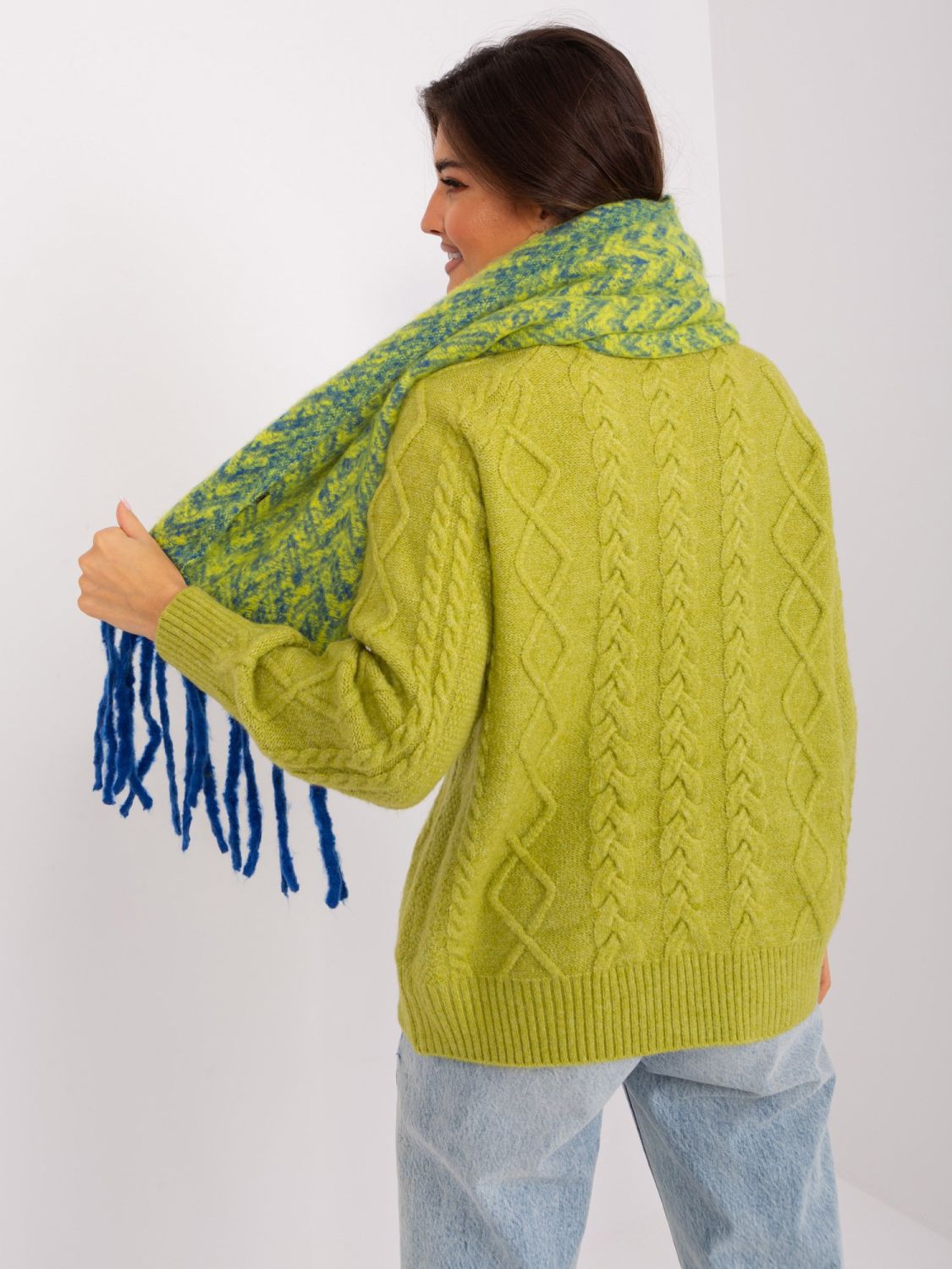 Damen-Schal in Dunkelblau und Gelb mit geometrischem Muster