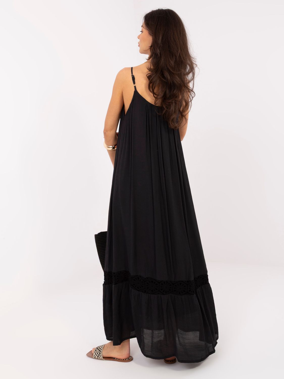 Schwarzes Maxi-Sommerkleid mit Trägern
