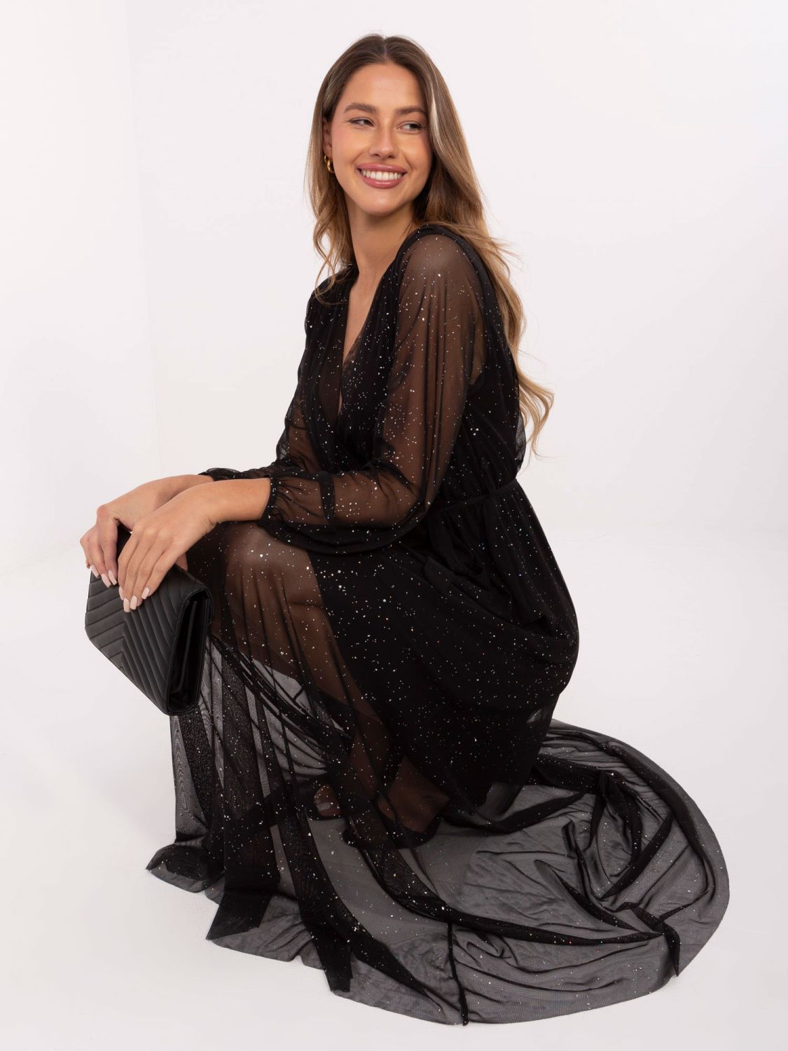 Schwarzes Maxi-Kleid mit Gürtel und Applikation