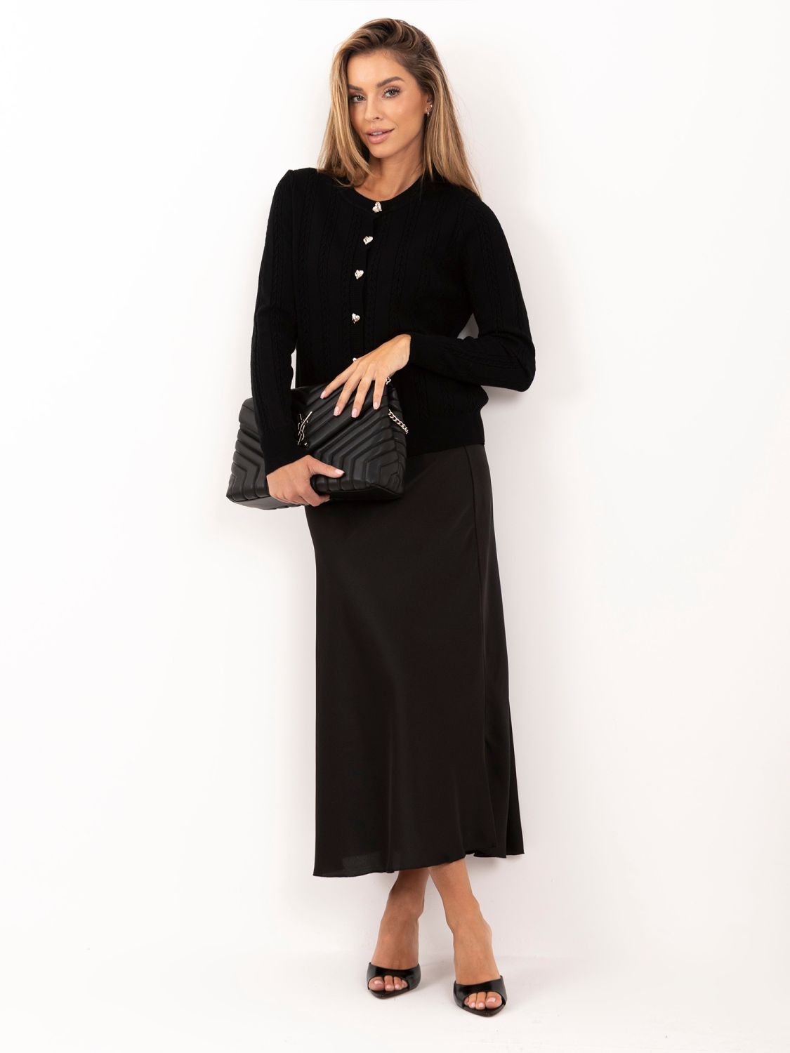 Eleganter schwarzer Pullover mit Rundhalsausschnitt