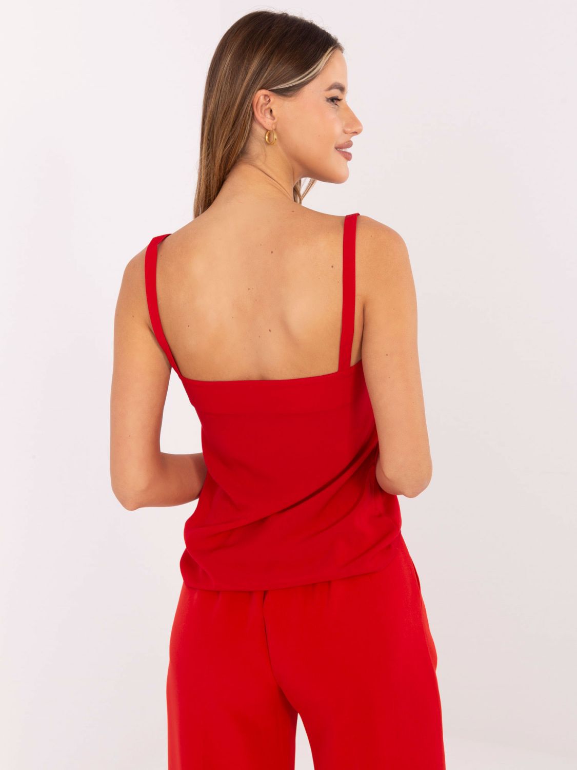 Stylisches rotes Top mit V-Ausschnitt