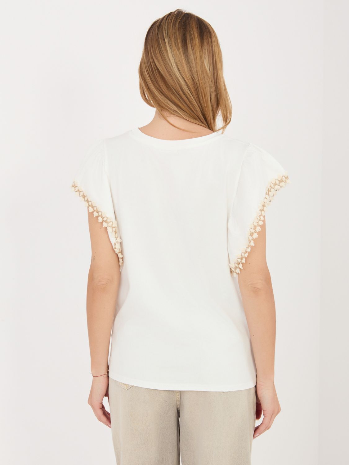 Weiße Bluse mit Applikation